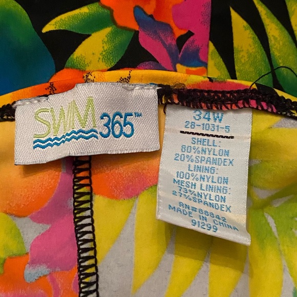 Bright Floral Print Swim 365 Plus Size Swim Suit!! NWOT - Picture 9 of 14